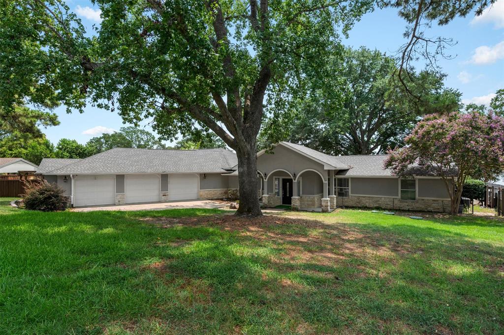 211 Lake Front Drive