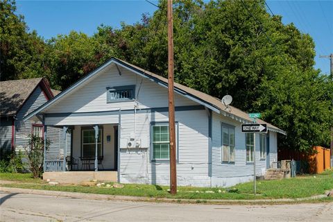 415 2nd Street Gainesville TX 76240