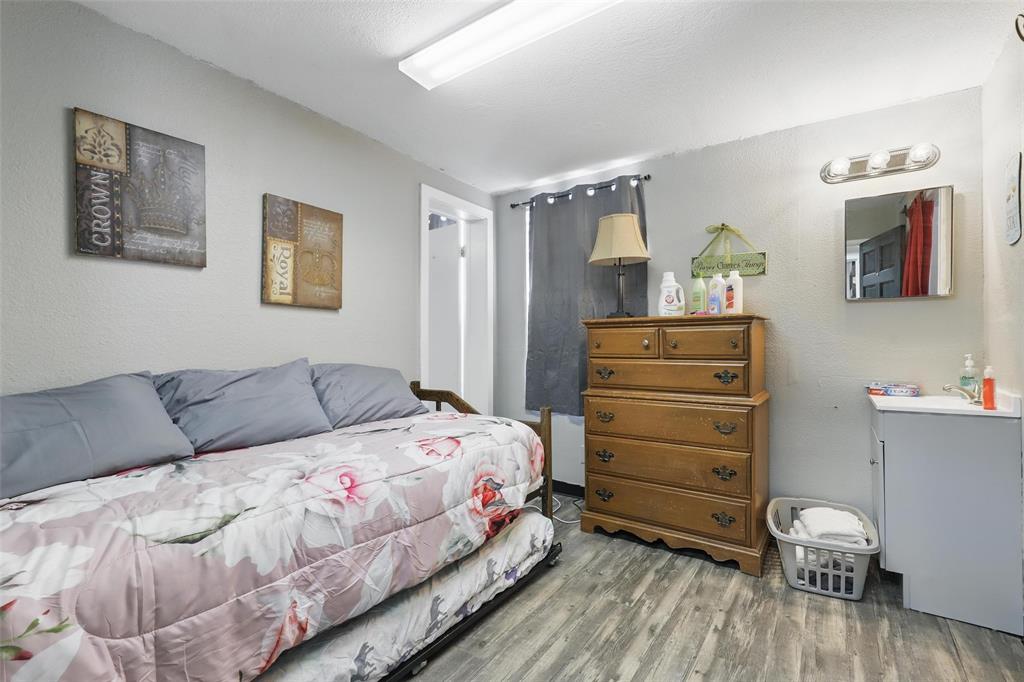 Stockett - Commercial Sale