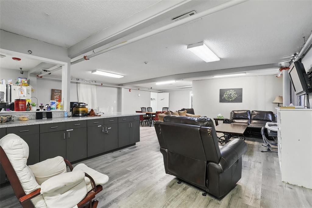 Stockett - Commercial Sale