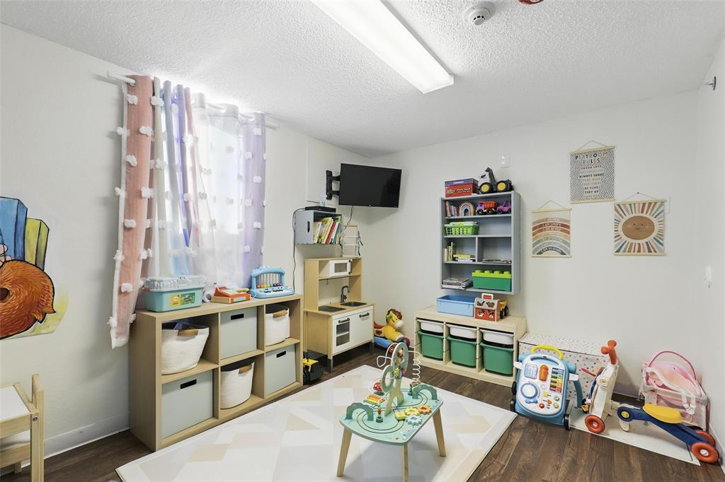 Stockett - Commercial Sale