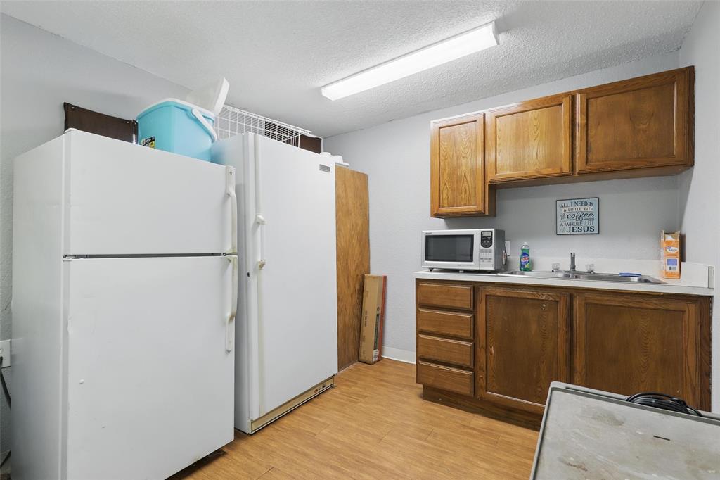 Stockett - Commercial Sale