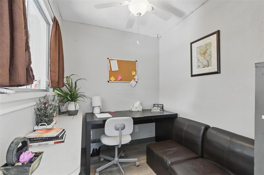 Stockett - Commercial Sale