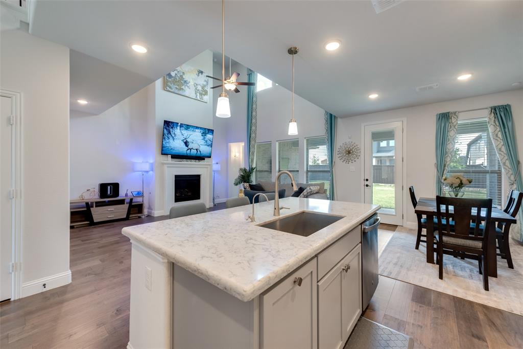 Ridge at Northlake - Residential Lease