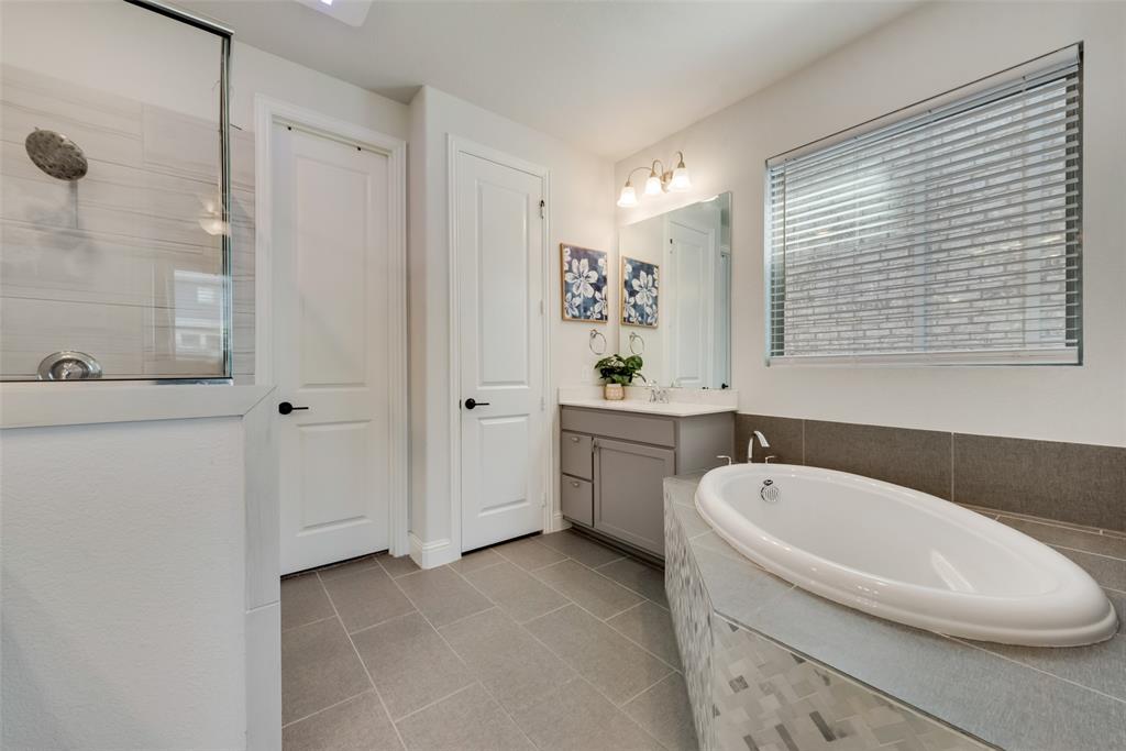 Ridge at Northlake - Residential Lease