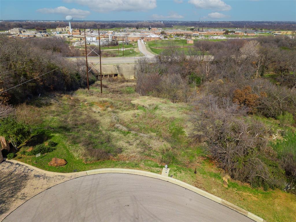 2109 Lakehill Court