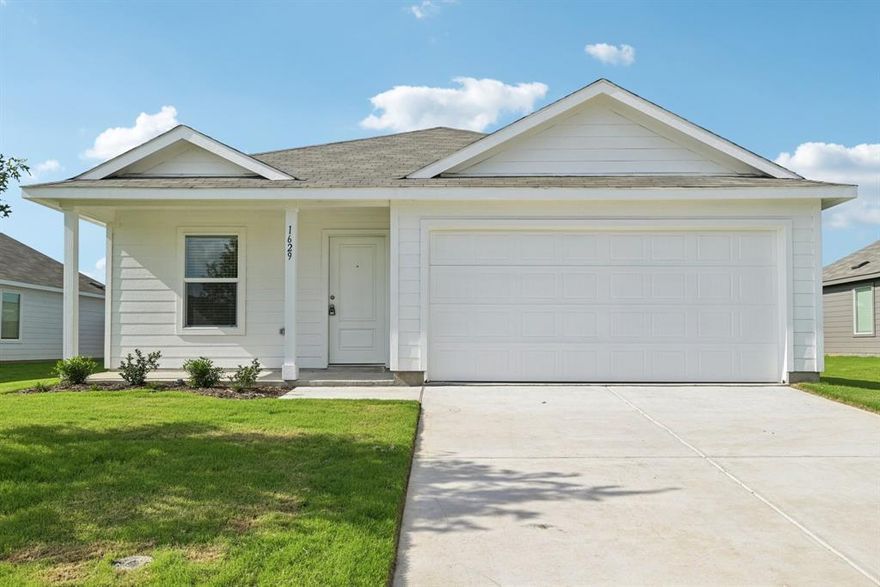 Perfect for investors. 2025 built home leased at $2800 per month.  Located in the highly desirable Honey Creek in North McKinney, this  home boasts 4 bedrooms, 2 bathrooms, and 1,667 square feet of thoughtfully designed living space. This single-story home also features upgraded luxury vinyl plank flooring in the main areas, cozy carpeting in the bedrooms, and fresh neutral paint throughout.
The open-concept floor plan connects the family room, dining area, and chef’s kitchen, complete with quartz countertops, white wood cabinetry, a gas cooktop, an eat-in island, and a spacious pantry. The private primary suite offers a serene retreat with an ensuite bathroom and walk-in closet, while the secondary bedrooms are conveniently located near a full bathroom at the front of the house. Down the foyer, you’ll find a modern layout blending a peninsula-style kitchen, an inviting dining space, and a family room perfect for entertaining. The owner’s suite, tucked away in a quiet corner, provides a peaceful space with an attached bath and walk-in closet.
Outside, the fully sodded yard includes a sprinkler system, patio, and privacy fence, making it ideal for outdoor activities and pets. Conveniently located near schools, shopping, and HWY 75, this home offers easy access to local amenities.
The Preserve at Honey Creek offers a vibrant community lifestyle with parks, trails, a playground, a clubhouse, and a pool featuring a lazy river.