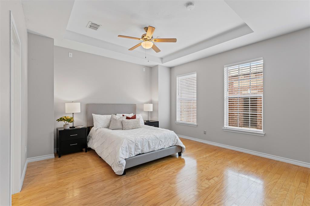 TOWNHOMES OF DISTRICT A PH 1-11 - Residential Lease