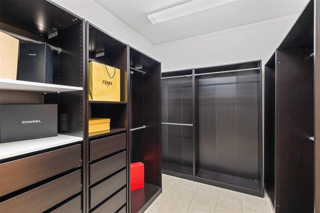 TOWNHOMES OF DISTRICT A PH 1-11 - Residential Lease