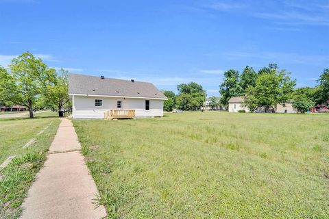 A home in Teague