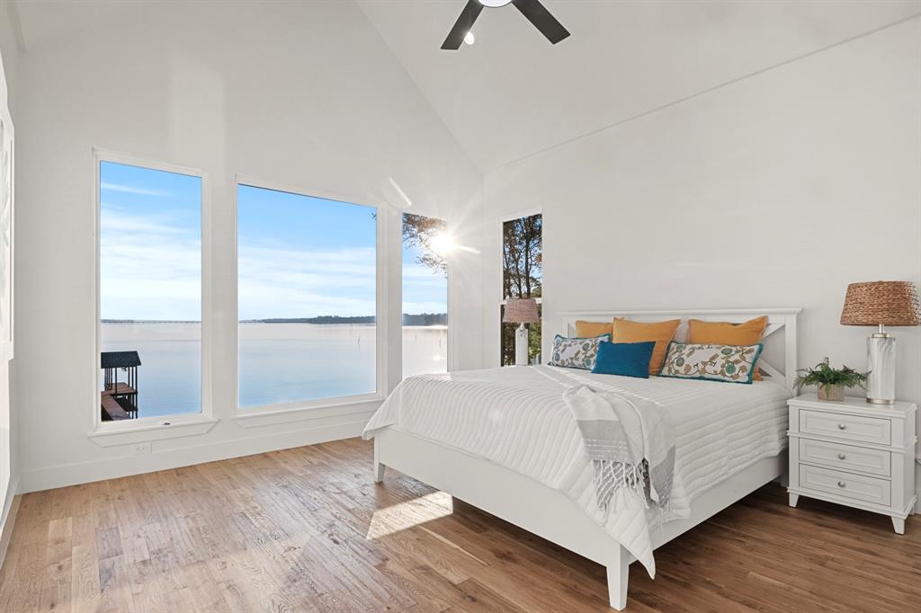 Paradise Shores - Residential