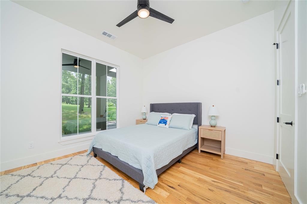 Paradise Shores - Residential