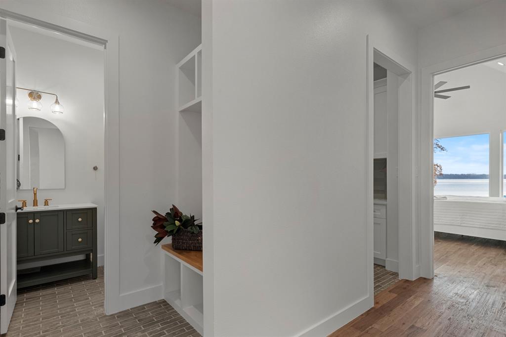 Paradise Shores - Residential