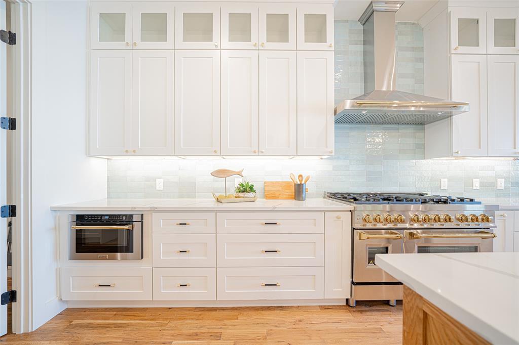 Paradise Shores - Residential