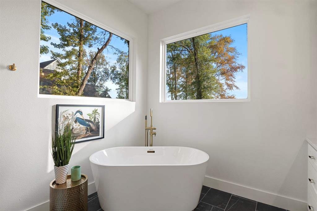 Paradise Shores - Residential