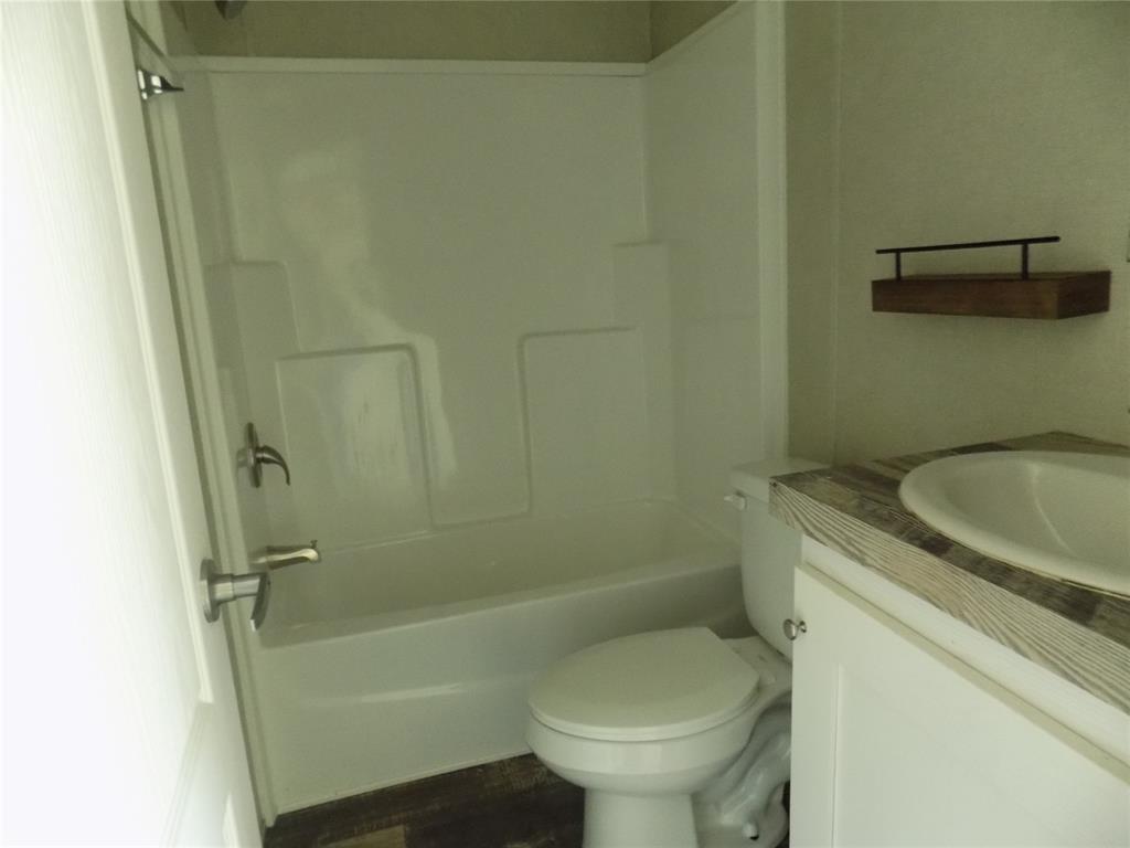 Oak Trail Shores Sec F - Residential