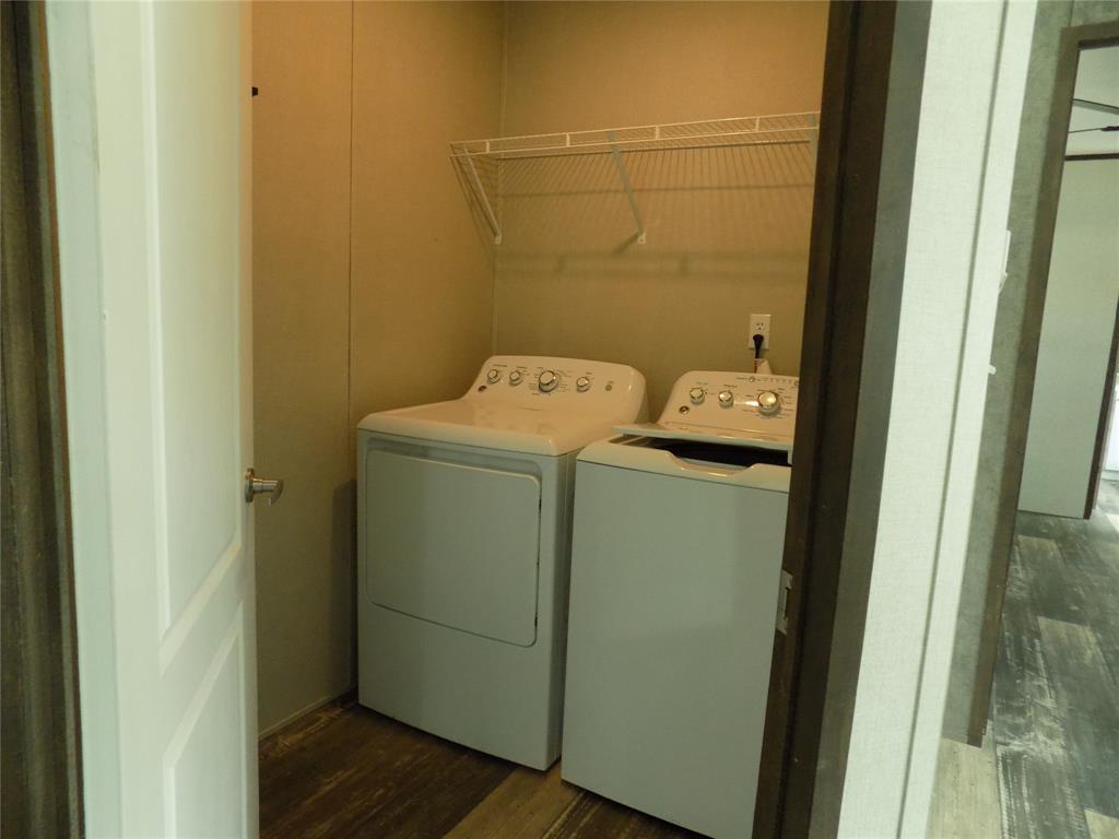 Oak Trail Shores Sec F - Residential