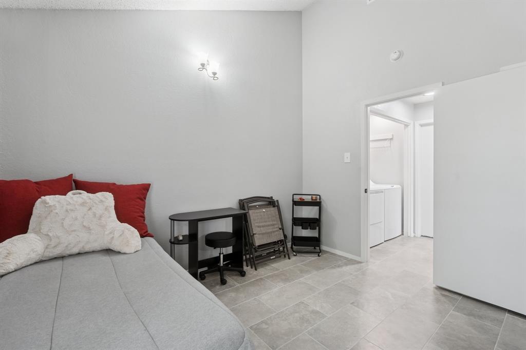 Preston Manor Ph II - Residential Lease