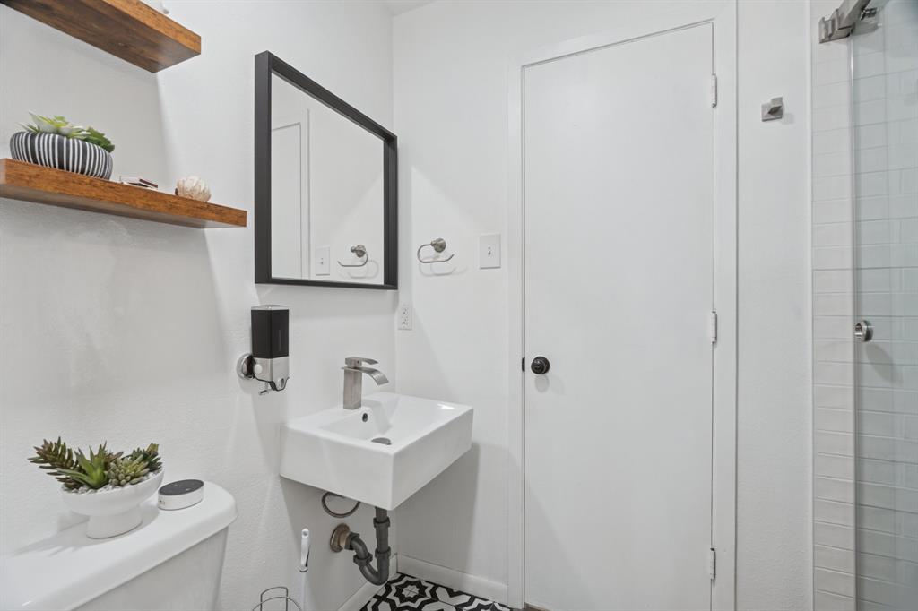 Preston Manor Ph II - Residential Lease