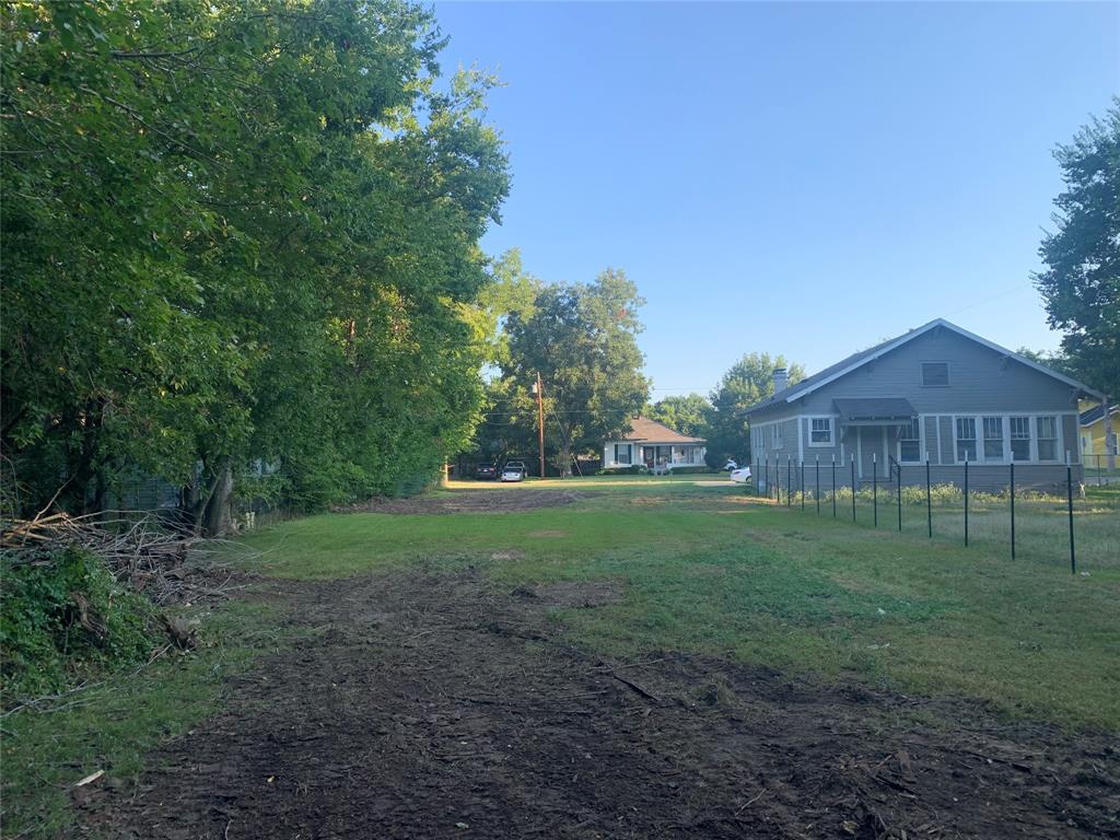 Moore B H Heirs - Land