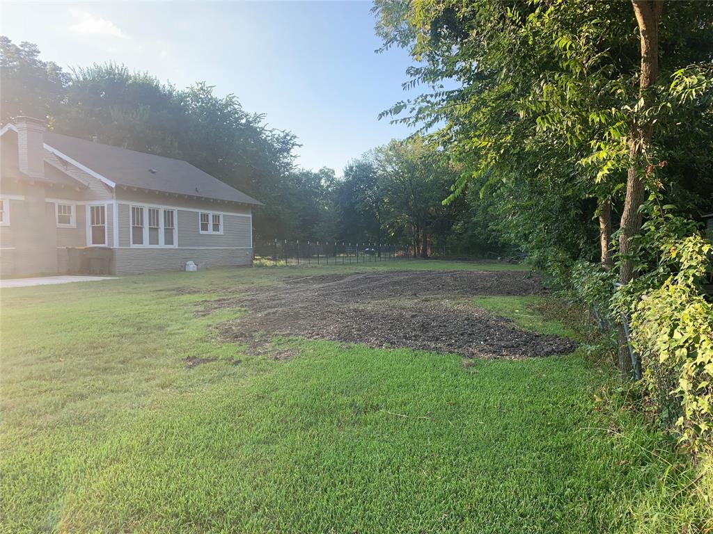 Moore B H Heirs - Land