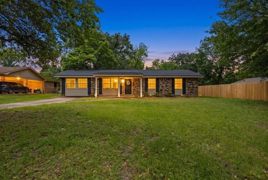 Charming 4-bedroom, 2-bath home centrally located in downtown, just minutes from shopping, dining, Walmart, and quick access to I-20. The roof has been recently replaced, and the primary bathroom shower has been updated. Investor and first time home buyer friendly. The spacious primary suite includes its own private ensuite bathroom, creating a comfortable and functional master, separate from the secondary bedrooms. 3 spacious bed rooms, large living room with open concept to Kitchen and dining area. Outside, you’ll find a fully fenced yard and a small workshop with electricity in the backyard, perfect for hobbies, storage, or projects. With its convenient location, flexible layout, and a little TLC, this property offers a great opportunity for a variety of buyers. Schedule your showing today!