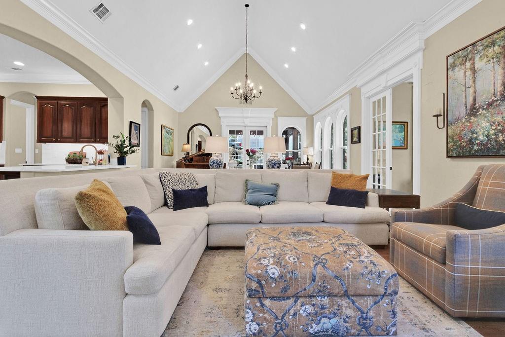 2811 Stewart Way