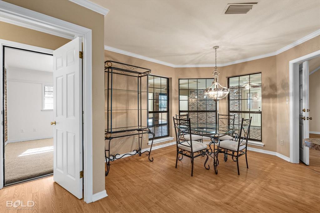 Shreveport, Louisiana 71129, United States, 4 Bedrooms Bedrooms, ,3 BathroomsBathrooms,Residential,Pending,20323