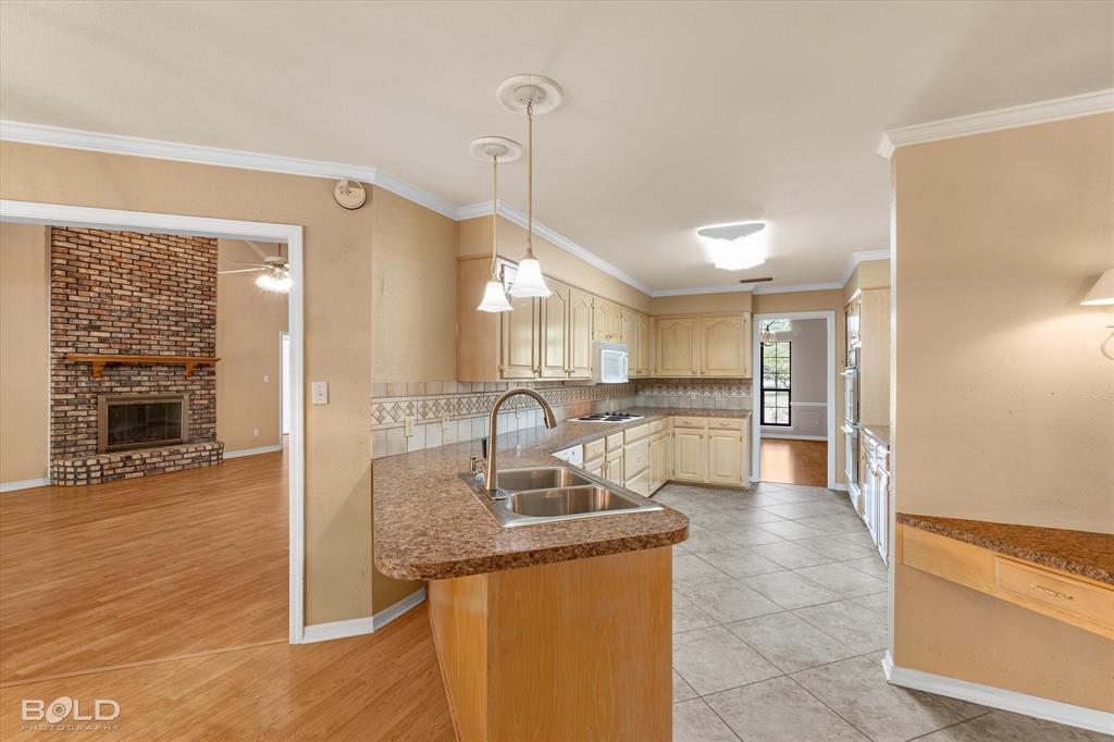 Shreveport, Louisiana 71129, United States, 4 Bedrooms Bedrooms, ,3 BathroomsBathrooms,Residential,Pending,20323