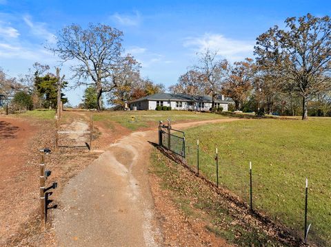 A home in Hughes Springs