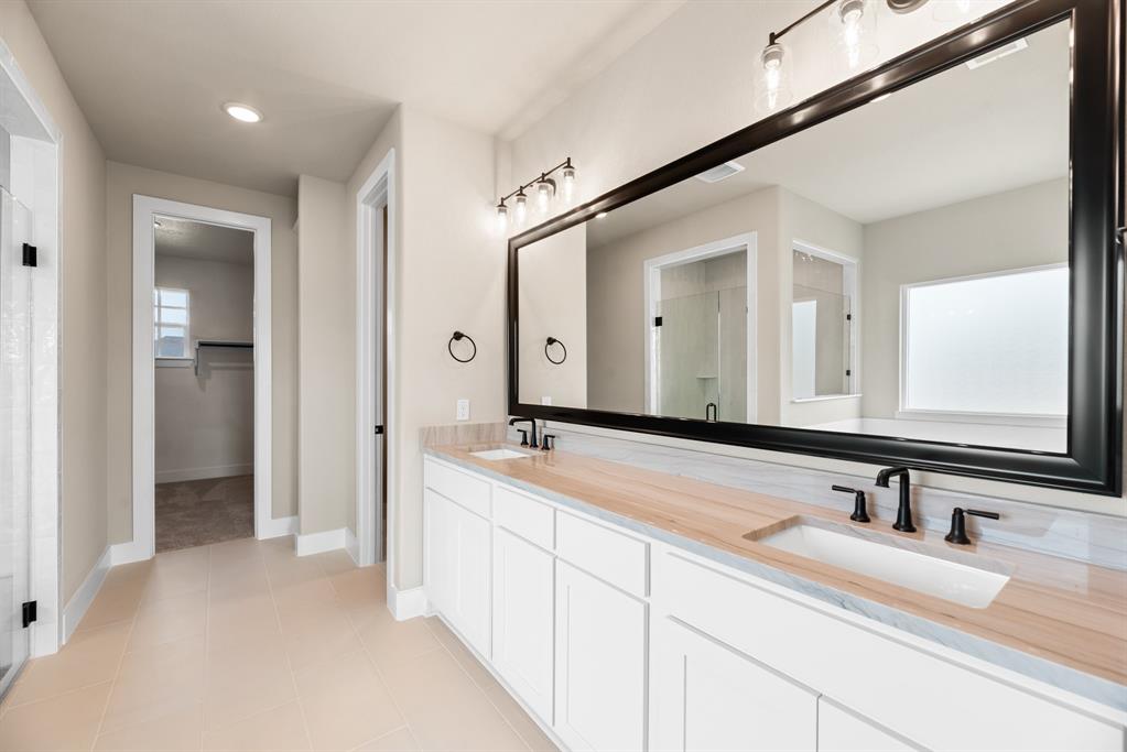 King Crossing Estates - Residential