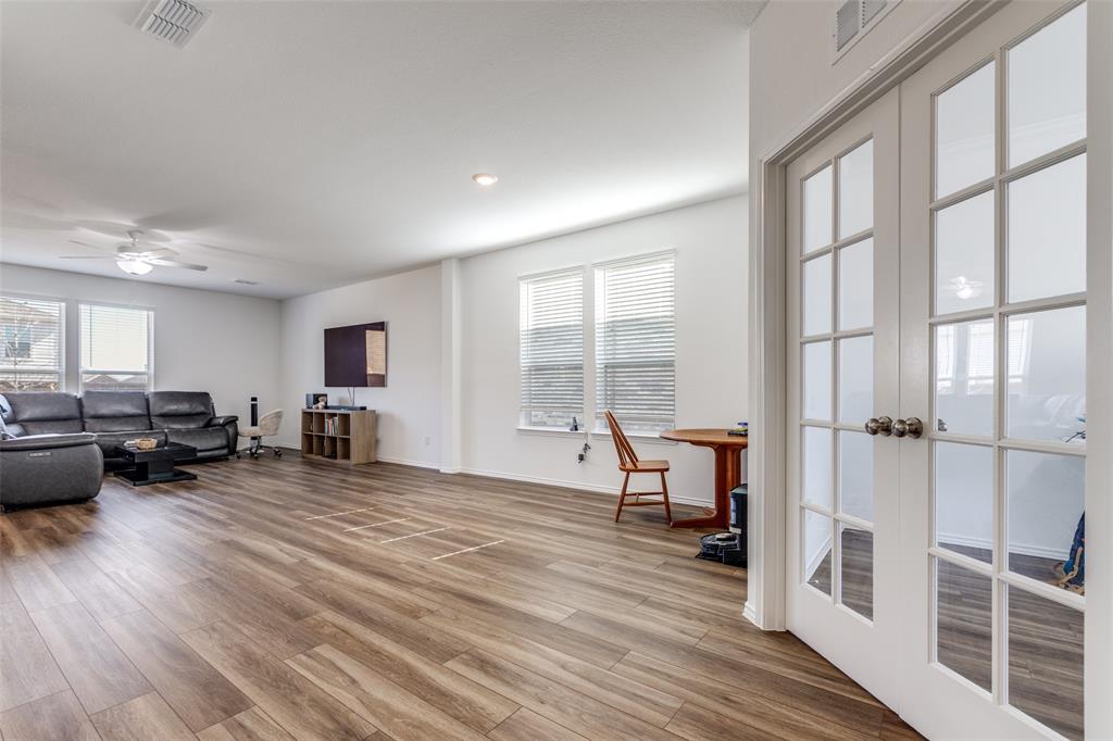 906 Cottontail Drive