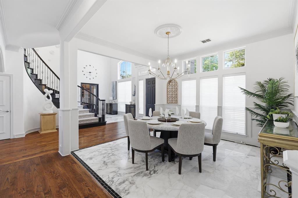 5404 Golden Sunset Court