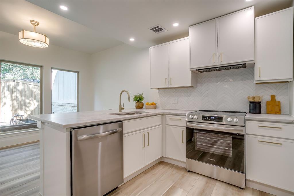 Oaks The Arlington - Residential