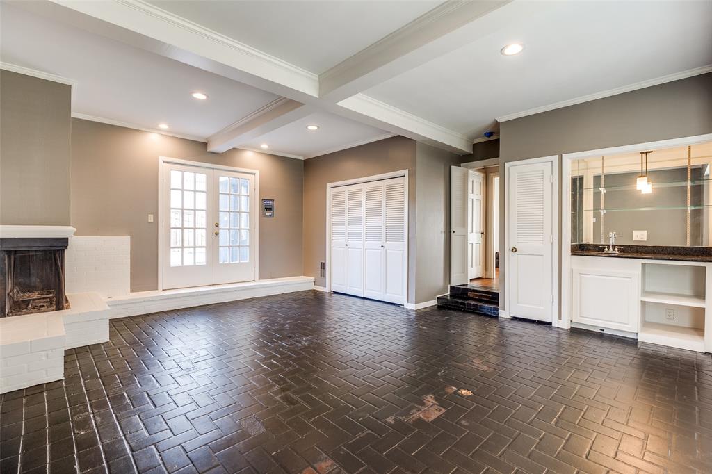 Highland Park - Residential Lease