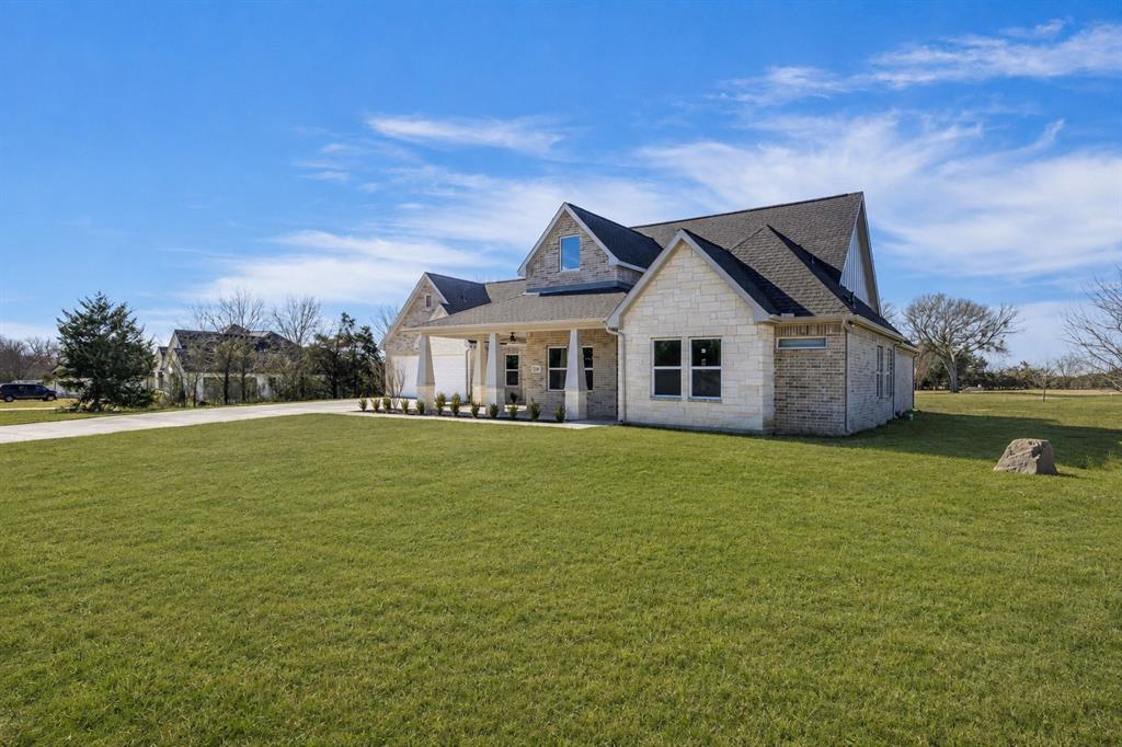 2378 County Road 1112