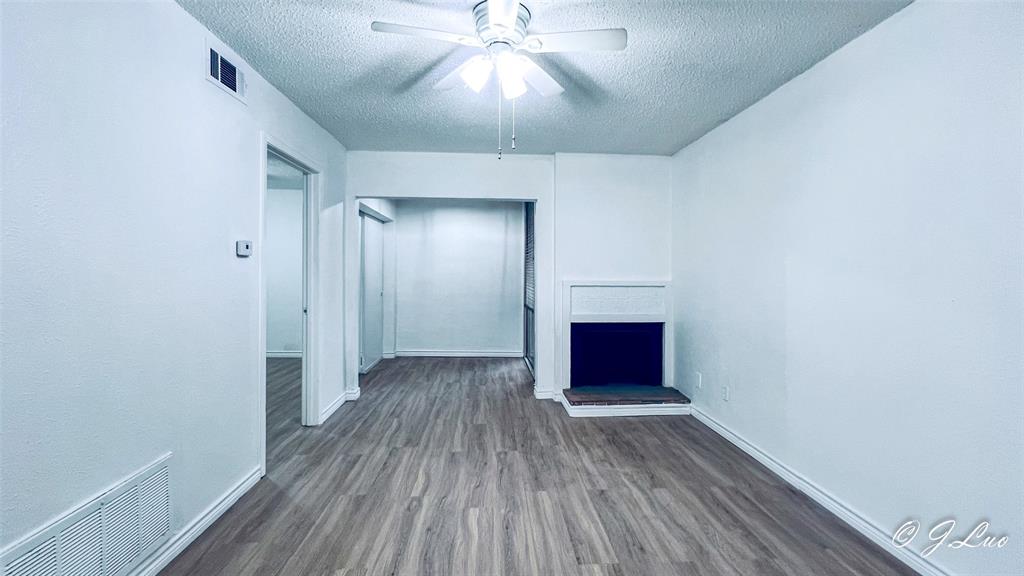 4044 Buena Vista 104