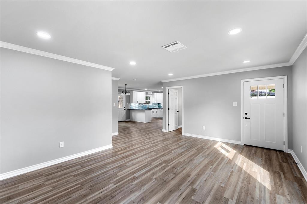 3224 Edmond Avenue
