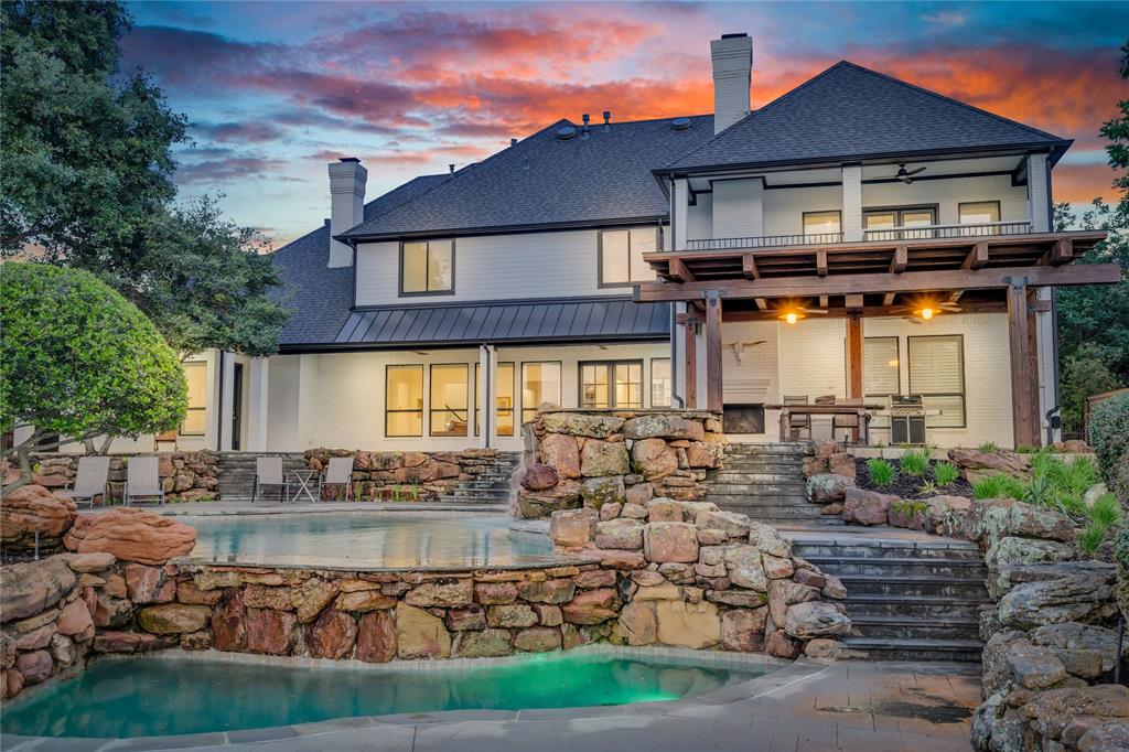 1604 S Lakeshore Drive