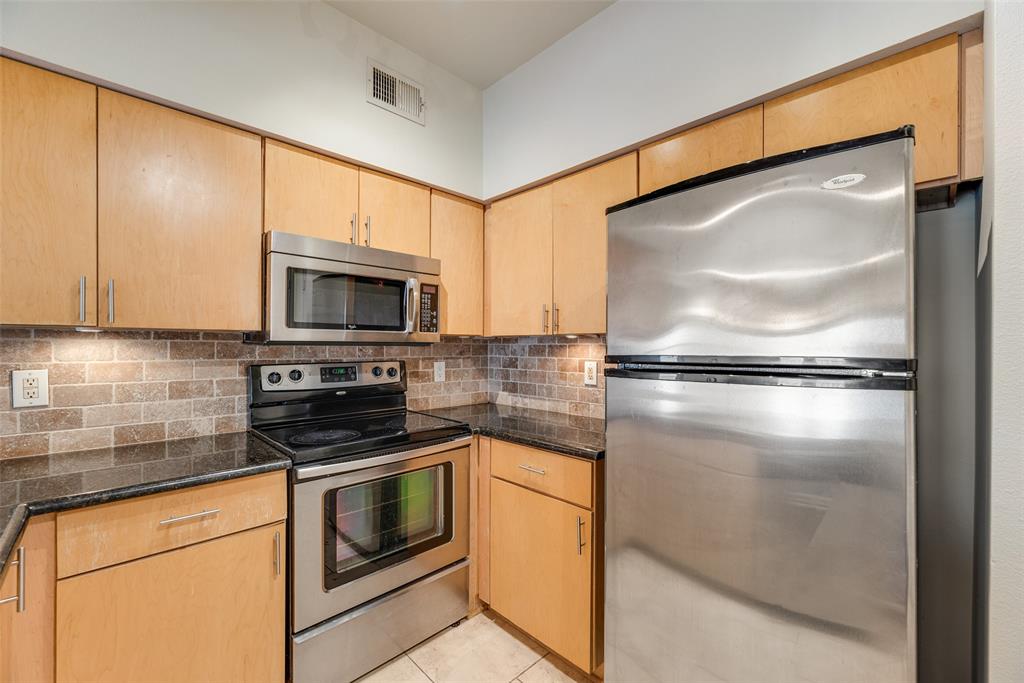 3102 Kings Road 2204