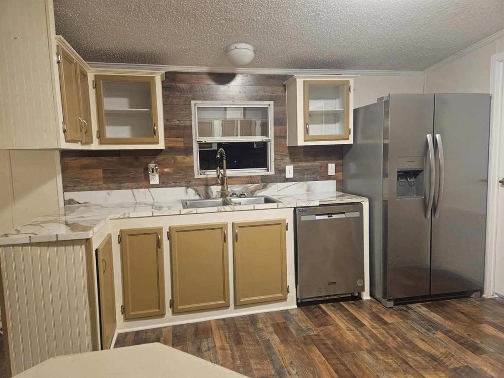 3815 Oak Meadow Street