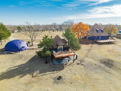 Property photo of 691 Bear Road, Van Alstyne, TX 75495