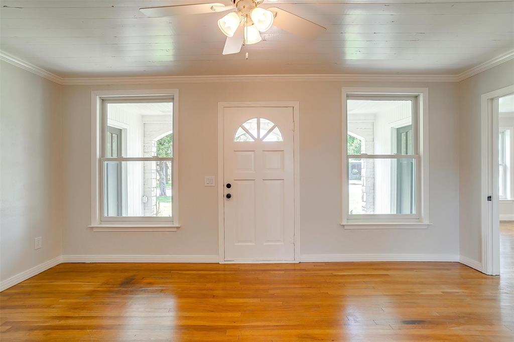 612 W Bluff