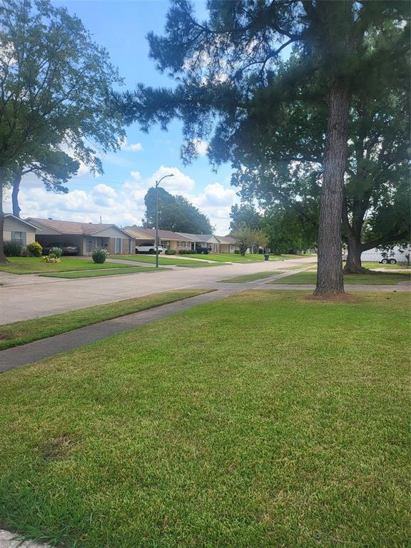 1650 Holiday Place