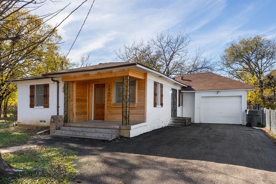 Charming and affordable starter home featuring 3 bedrooms 1.5 Baths, a 1 car garage, and a spacious backyard.  Conveniently located just 10-15 minutes from Parkland Hospital, UT Southwestern,  Methodist Dallas Medical Center and numerous medical facilities.  Enjoy quick access to downtown Dallas, The Trinity River and Dallas Love Field Airport, making this a fantastic option for commuters.