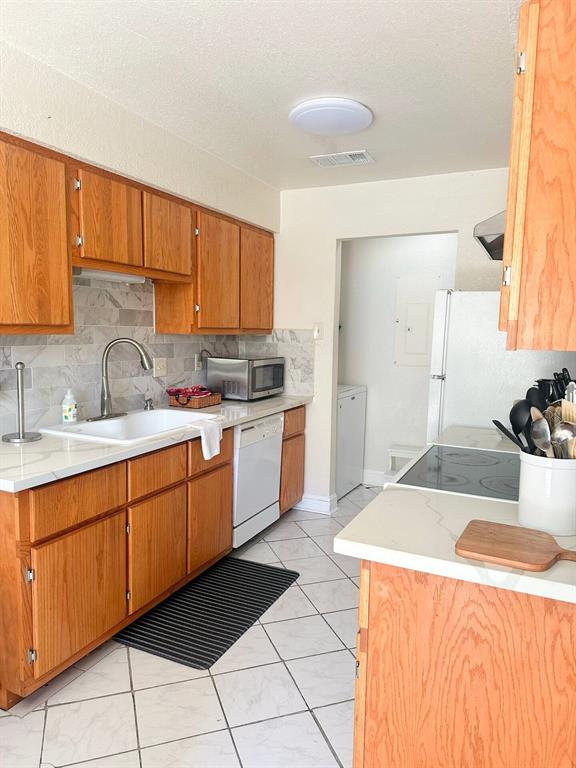2240 TARPLEY Road 284