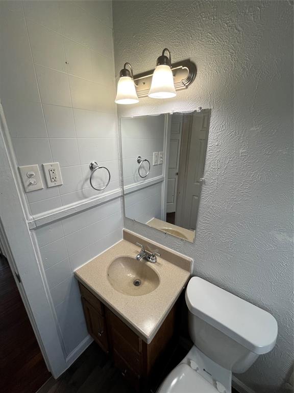 Newsom Estates - Residential Lease