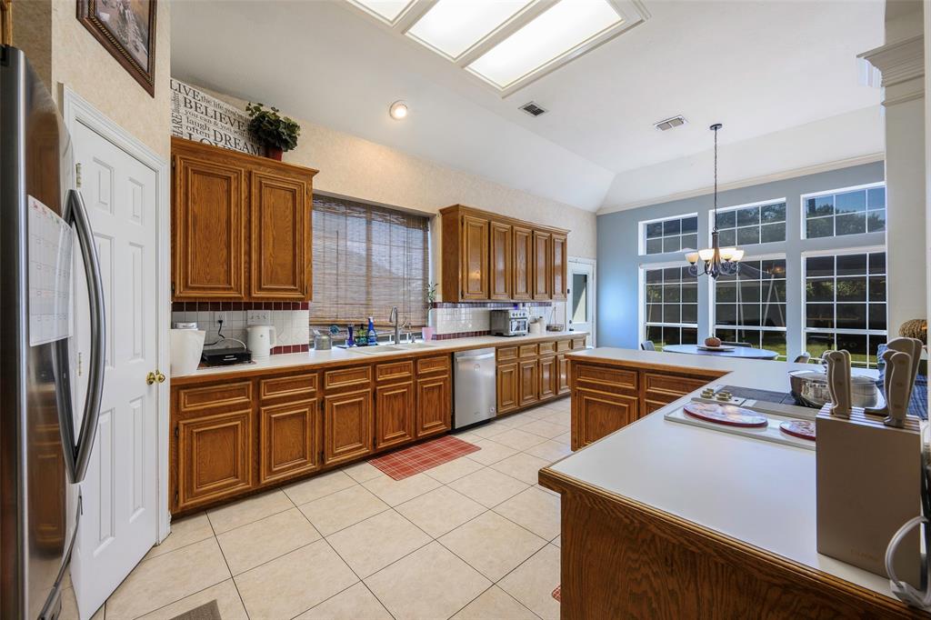 3900 Silkwood Trail