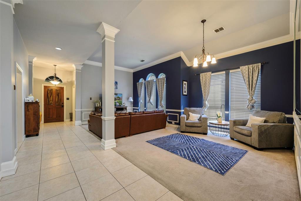 3900 Silkwood Trail