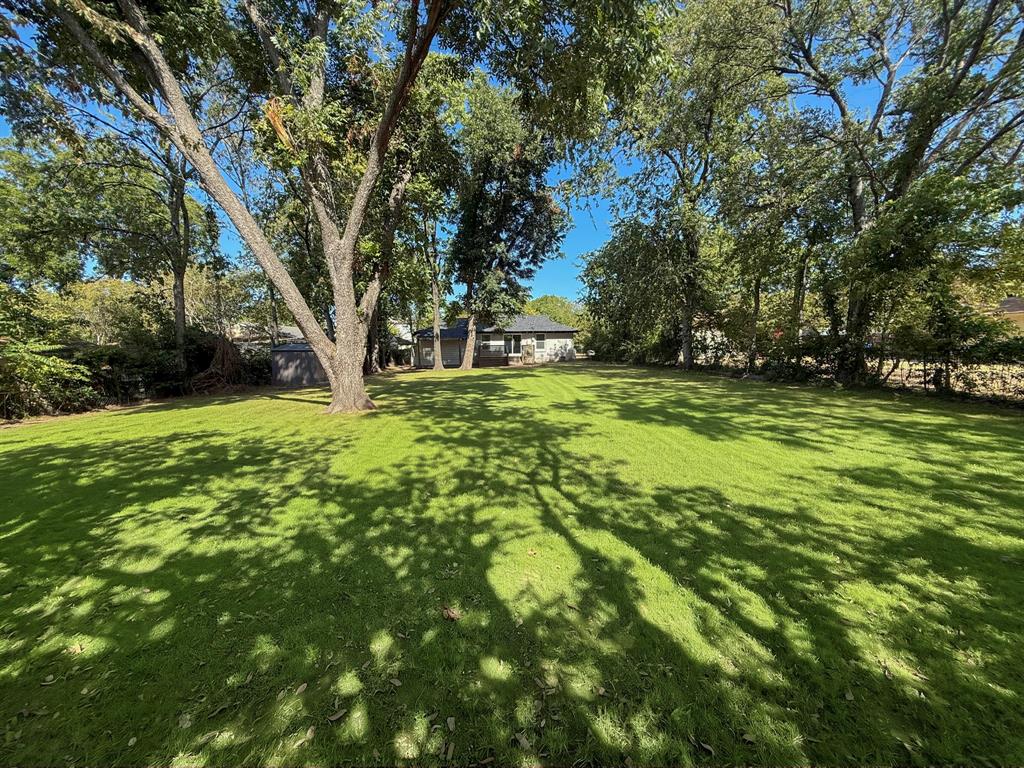 9324 Lenel Place